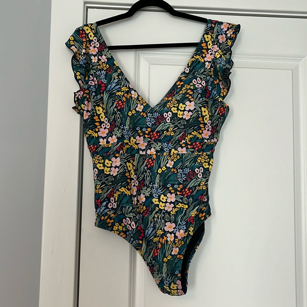 Summersalt Ruffle Backflip Rifle Paper Co. Size 12